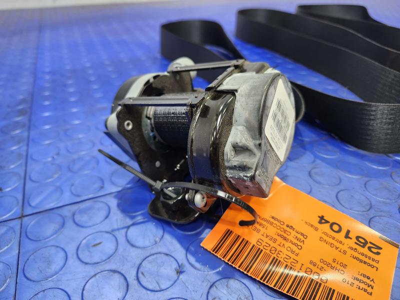 2015 Chrysler 200 Front Seat Belt