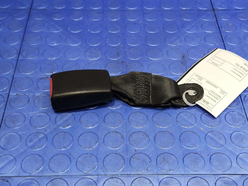 2016 Nissan Rogue Rear Seat Belt