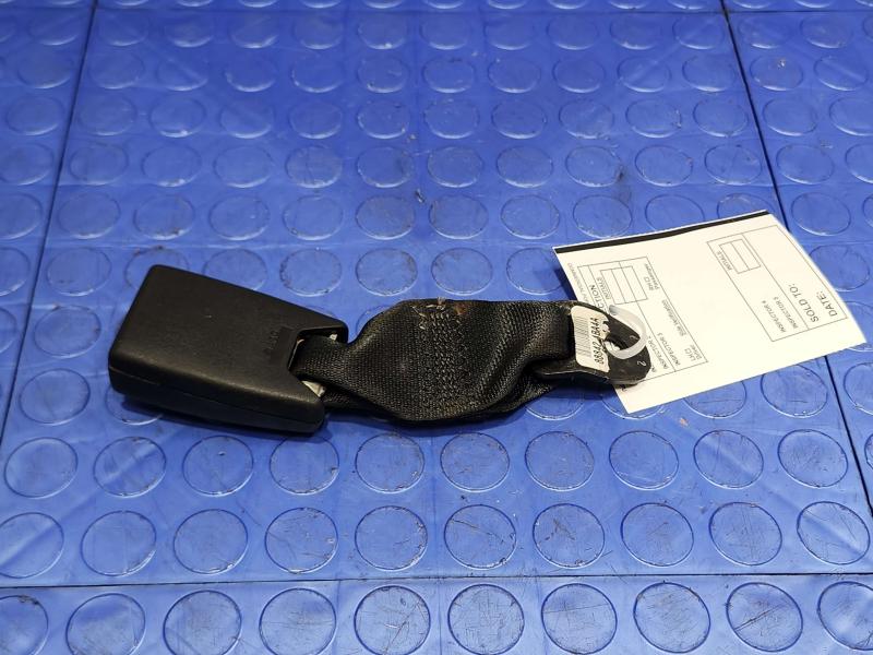 2016 Nissan Rogue Rear Seat Belt