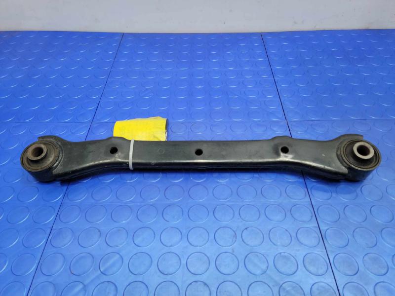 2013 Hyundai Santa Fe Upper Control Arm Rear