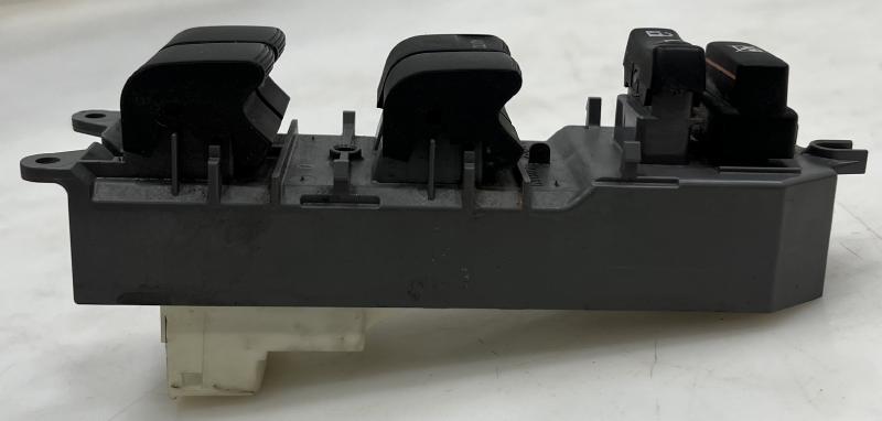 2008 - 2013 Toyota Highlander Master Window Switch OEM 8482006061