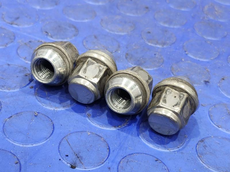 2014 Chevrolet Spark Lug Nuts