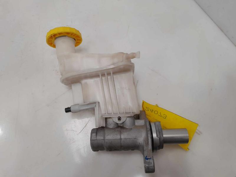 2018 - 2023 Jeep Compass Brake Master Cylinder Assembly OEM 68347156AE