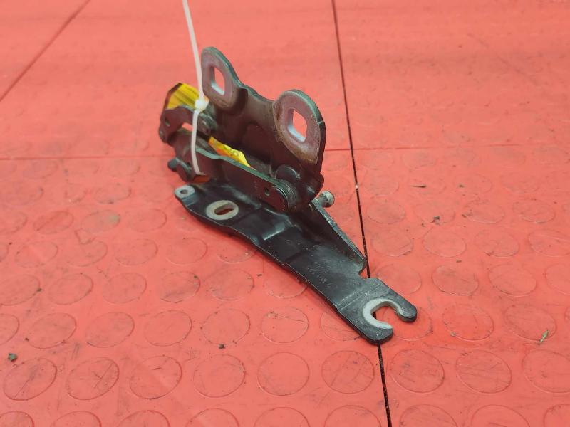 2012 MINI Cooper Countryman Hood Hinge