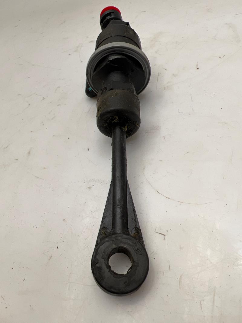 2014 - 2018 Kia Forte Clutch Master Cylinder Assembly OEM 416053X100