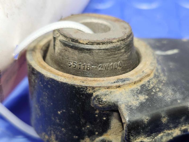 2013 Hyundai Santa Fe Upper Control Arm Rear