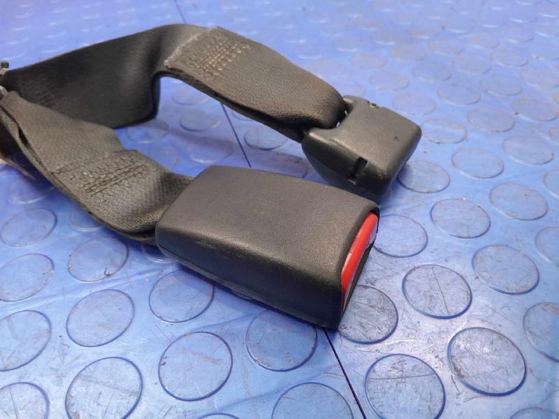 2014 Nissan Versa Rear Seat Belt