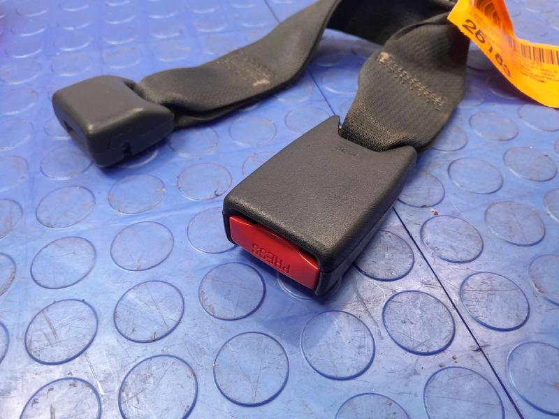 2014 Nissan Versa Rear Seat Belt