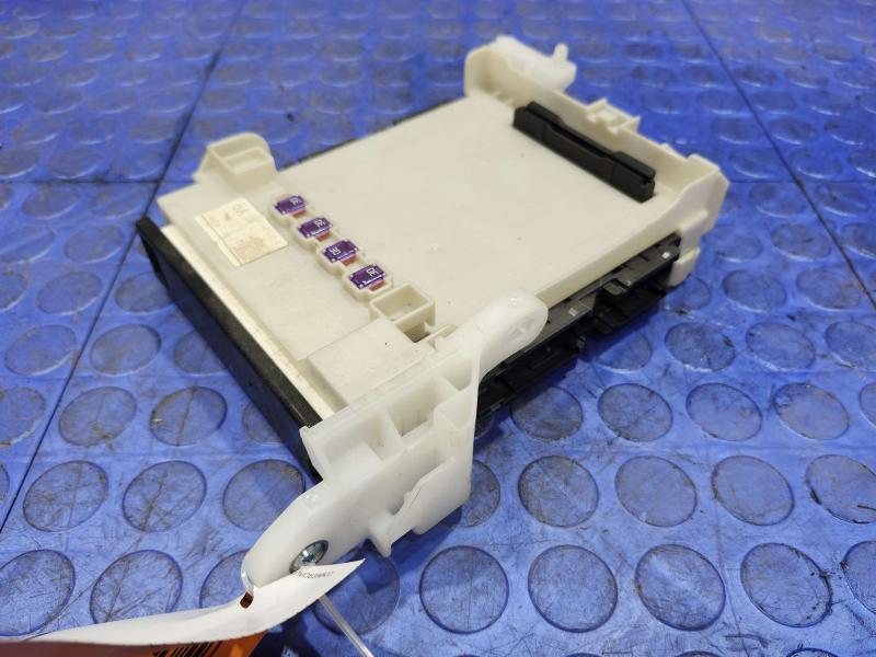 2017 Toyota Prius Cabin Fuse Box