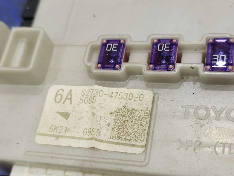 2017 Toyota Prius Cabin Fuse Box