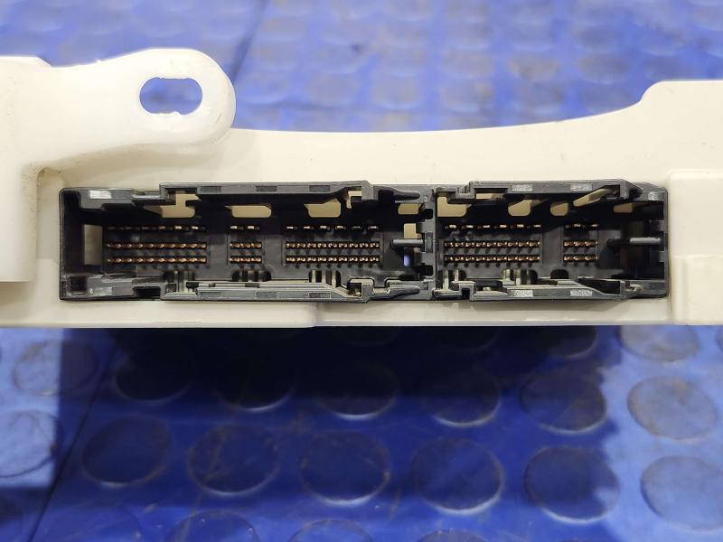 2017 Toyota Prius Cabin Fuse Box