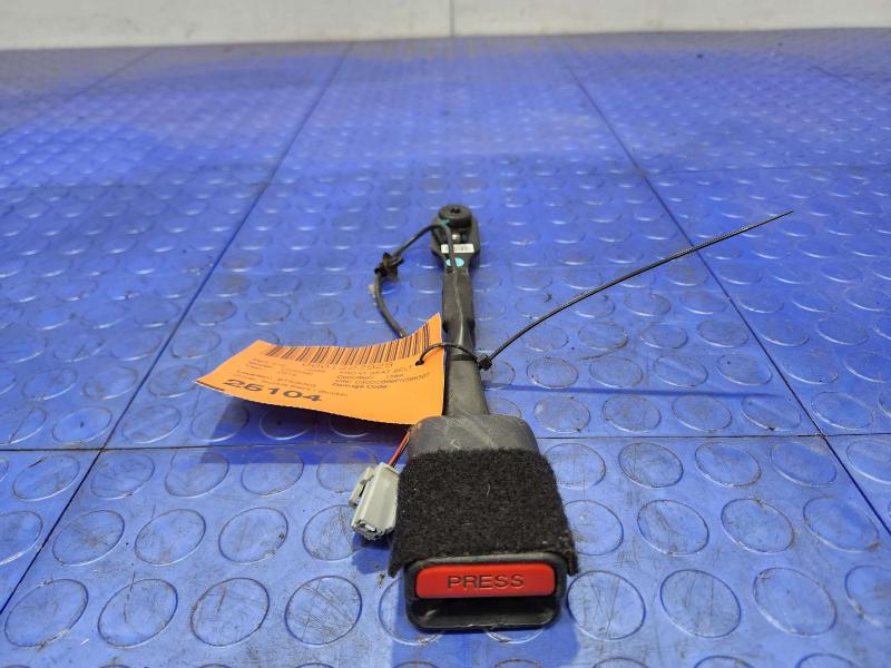 2015 Chrysler 200 Front Seat Belt