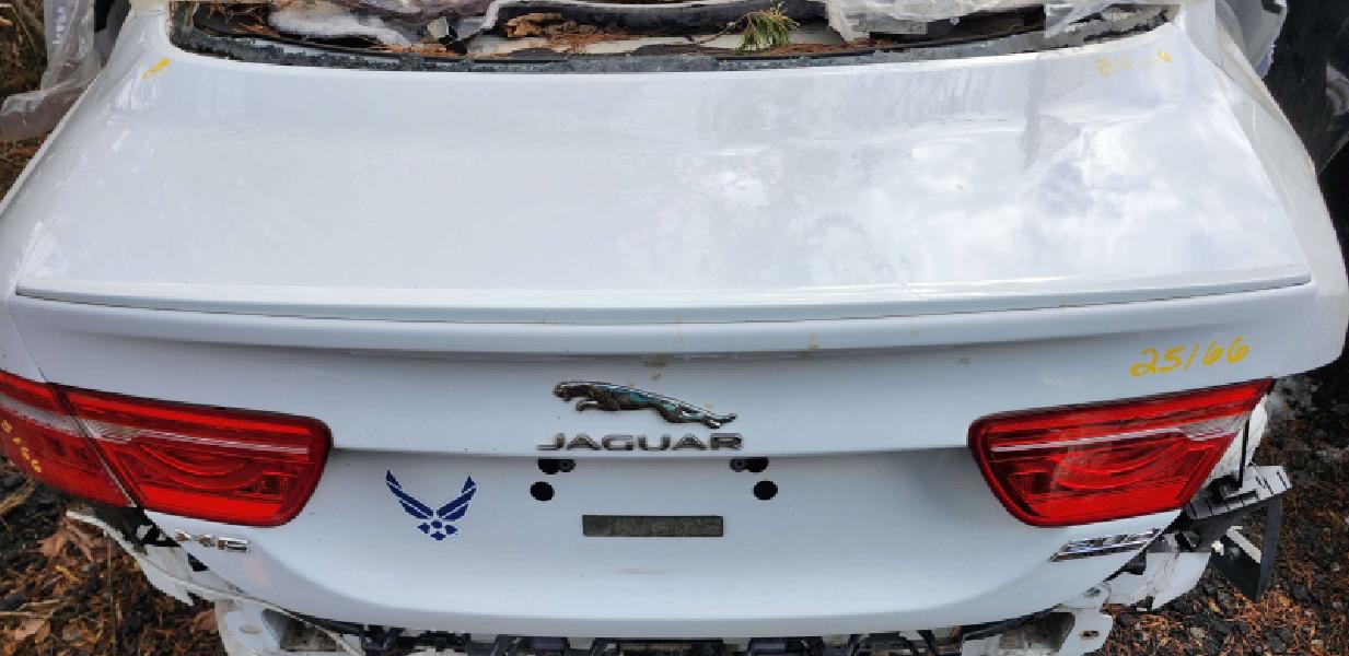2017 Jaguar XE Trunk/Decklid/Hatch/Tailgate