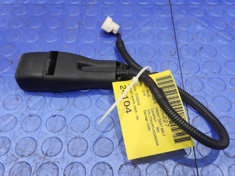 2016 Toyota Prius Front Seat Belt