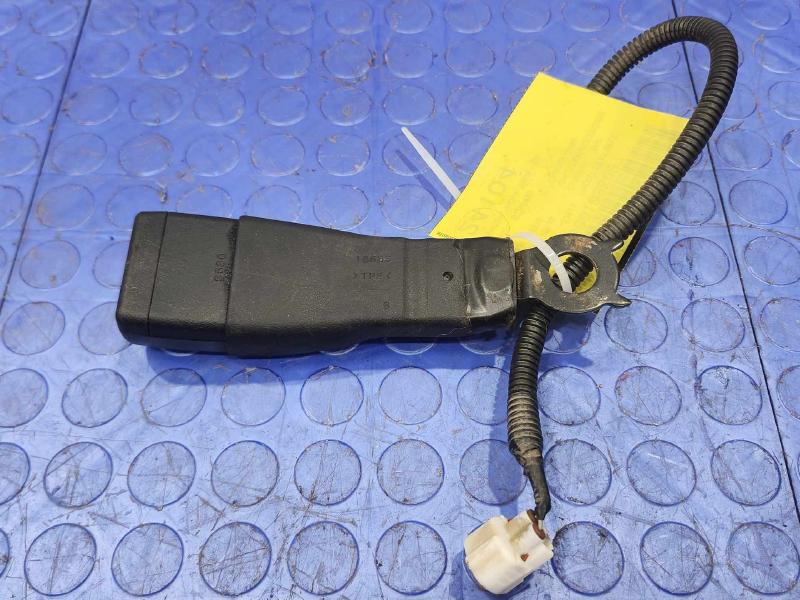 2016 Toyota Prius Front Seat Belt