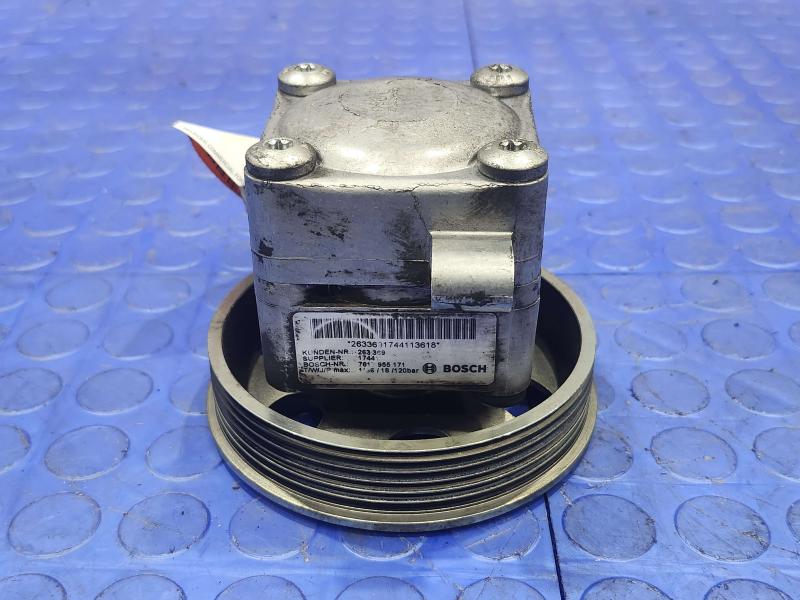2011 Maserati Quattroporte Power Steering Pump/Motor