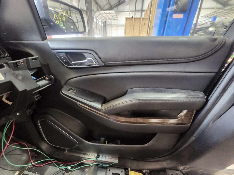 2015 Chevrolet Tahoe Front Door Trim Panel
