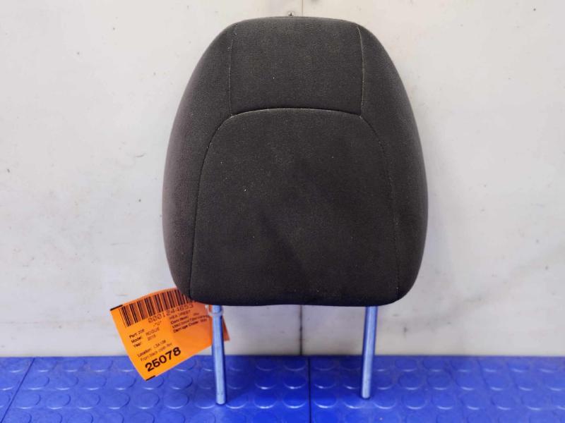 2015 Nissan Rogue Headrest