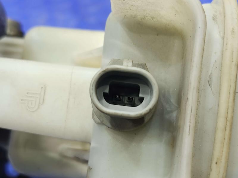 2009 Chevrolet Malibu Master Cylinder