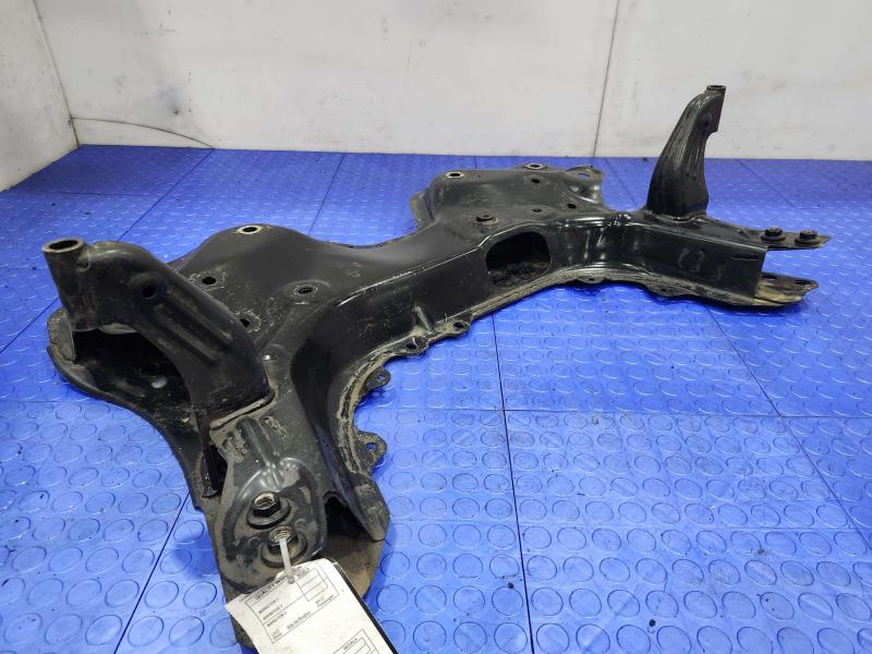 2020 Jeep Renegade Crossmember/Cradle/Undercarria