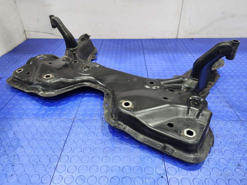 2020 Jeep Renegade Crossmember/Cradle/Undercarria