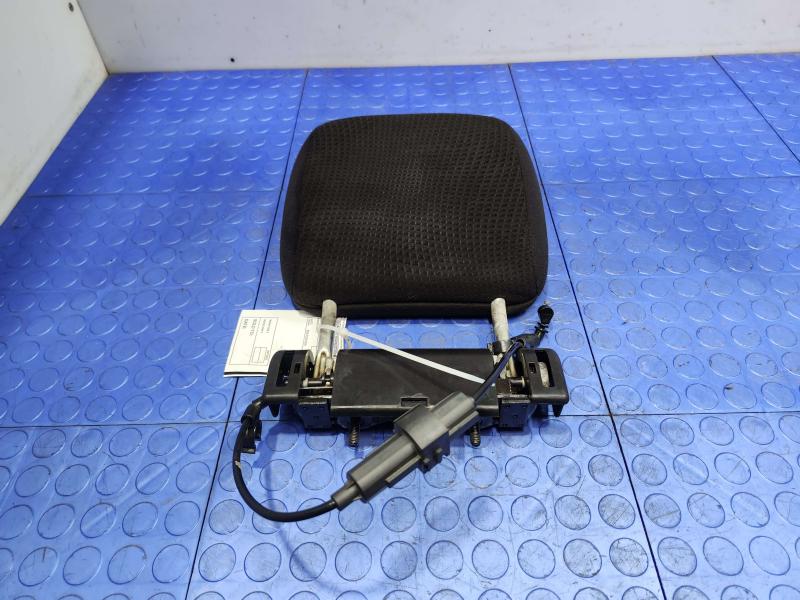 2012 Dodge Grand Caravan Headrest