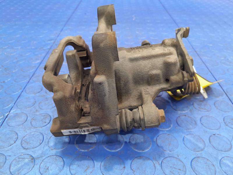 2013 Volkswagen Beetle Caliper