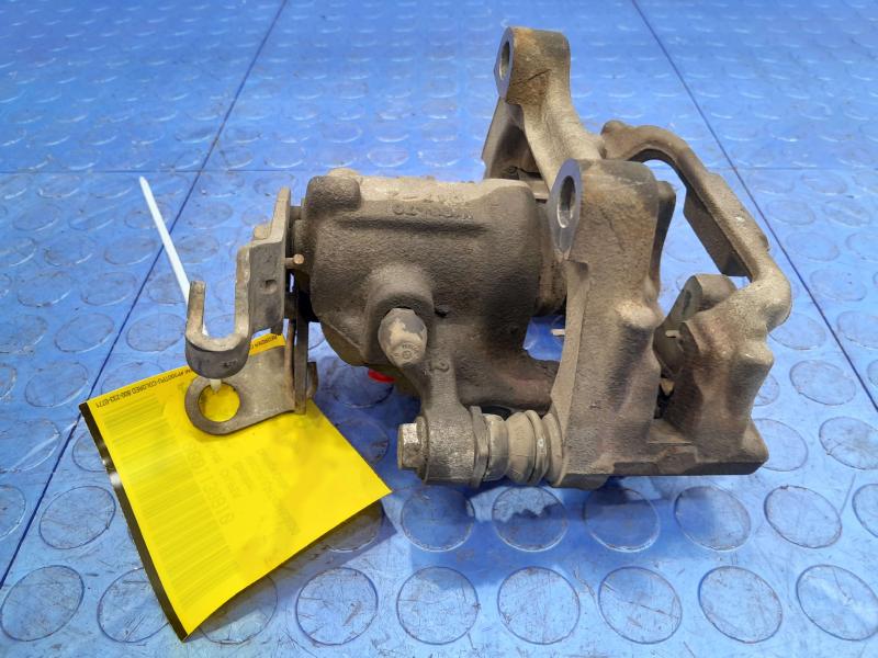 2013 Volkswagen Beetle Caliper