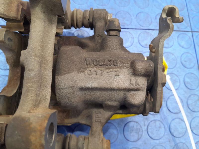 2013 Volkswagen Beetle Caliper