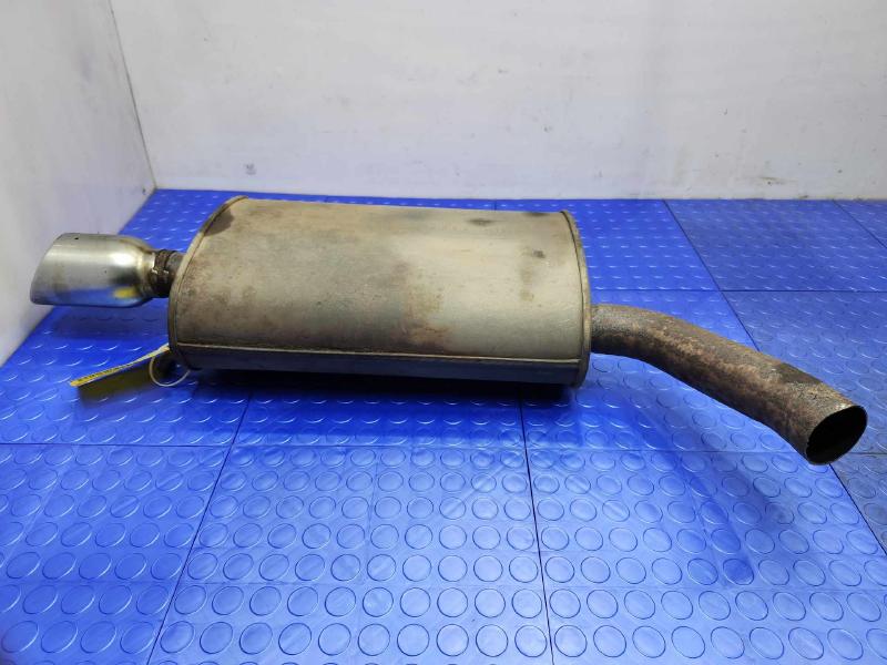 2013 Ford Taurus Muffler
