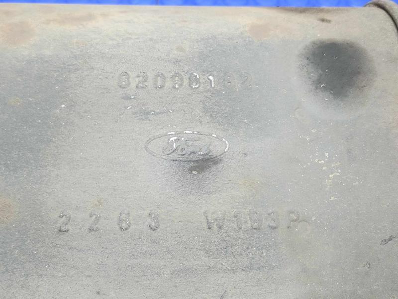 2013 Ford Taurus Muffler