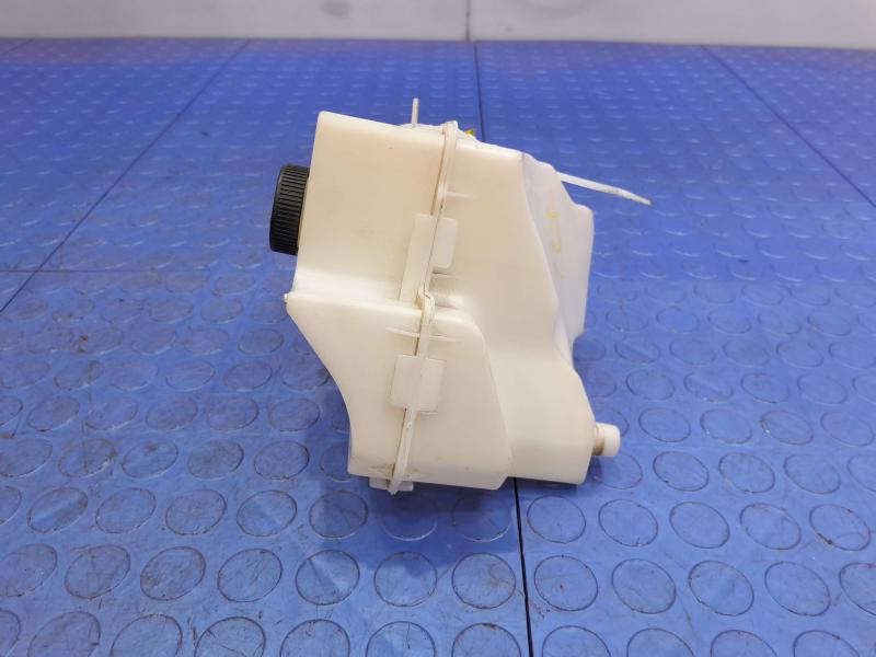 2015 Nissan Altima Coolant Recovery Bottle