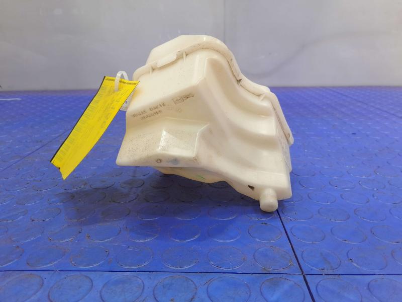 2015 Nissan Altima Coolant Recovery Bottle