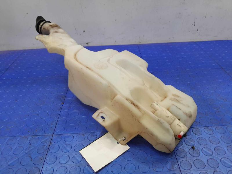 2008 Chevrolet Silverado 1500 Washer Bottle