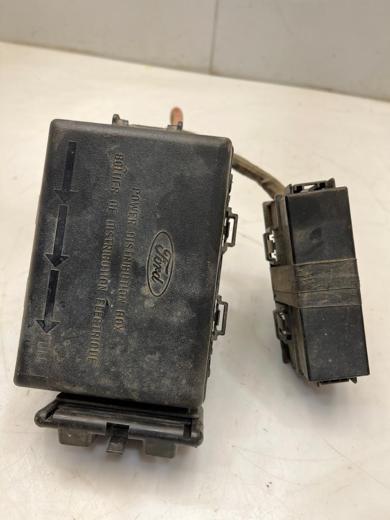 1998 Ford F-150 Engine Power Distribution Box Fuse Box Relay Box OEM