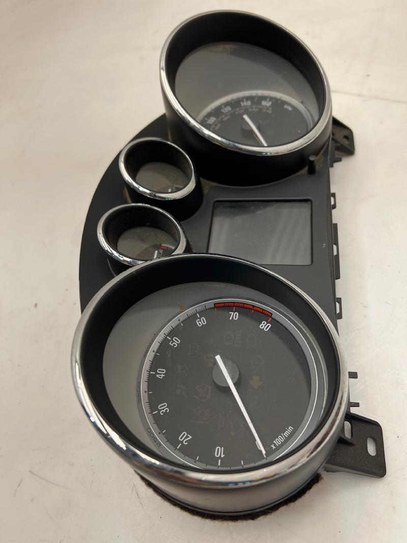 2014 2015 Buick Verano Instrument Cluster Speedometer 70K Miles OEM 22993180