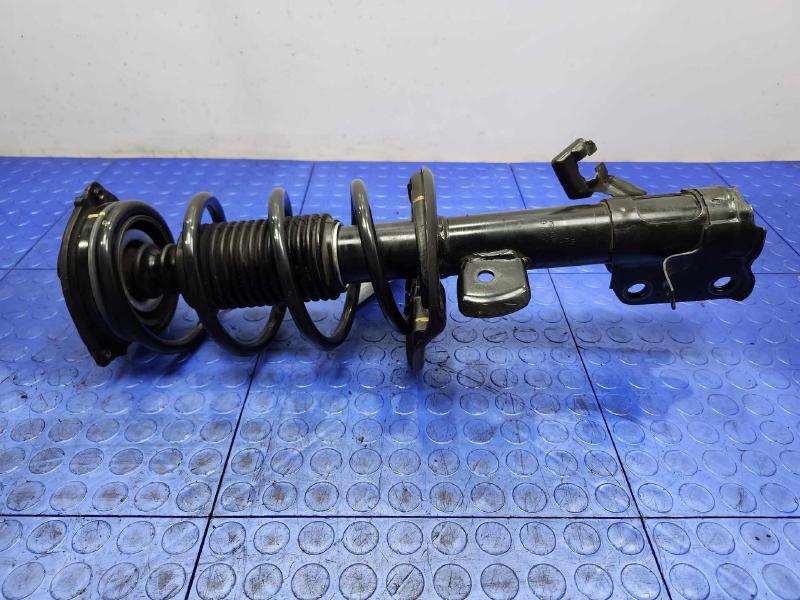 2015 Nissan Leaf Strut Assembly