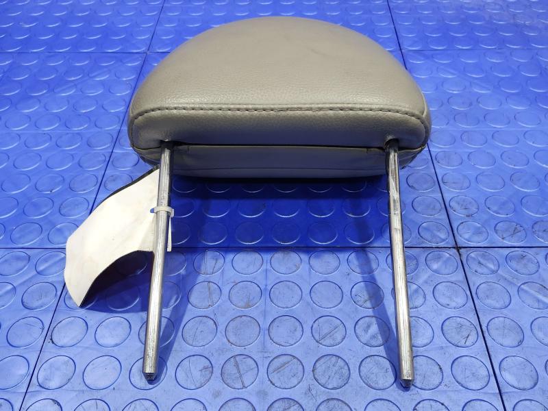 2006 Ford Mustang Headrest