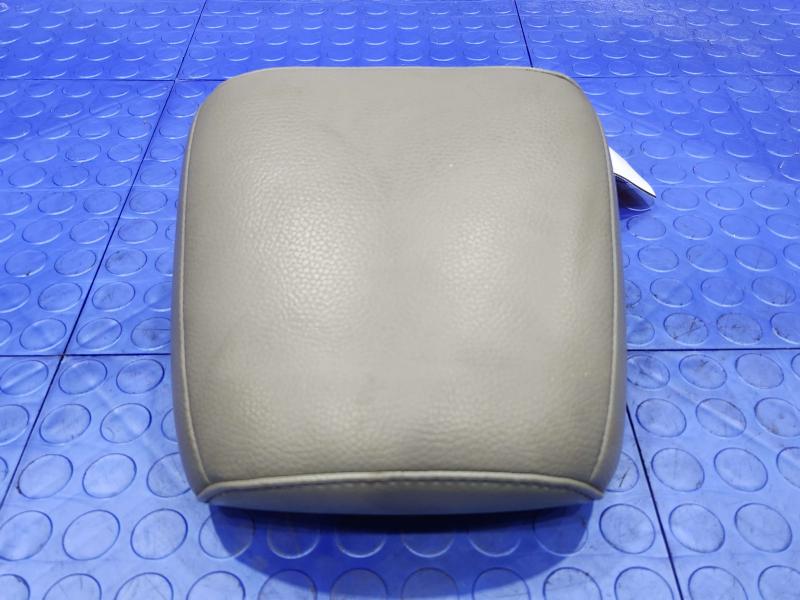 2006 Ford Mustang Headrest