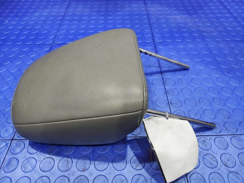 2006 Ford Mustang Headrest