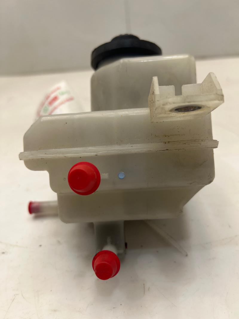 2010 - 2015 Toyota Prius Brake Master Cylinder Reservoir OEM 47220-47080
