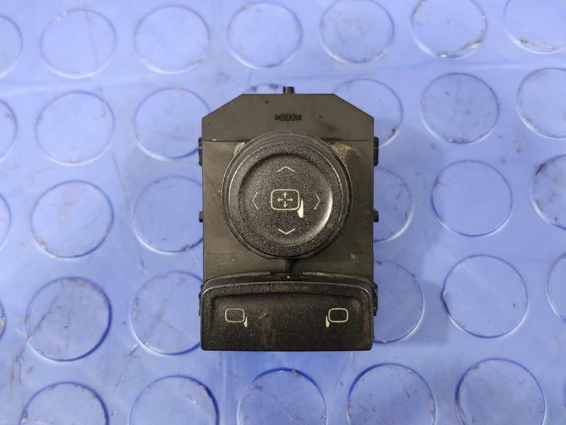 2014 Chevrolet Silverado 1500 Door Switch Front