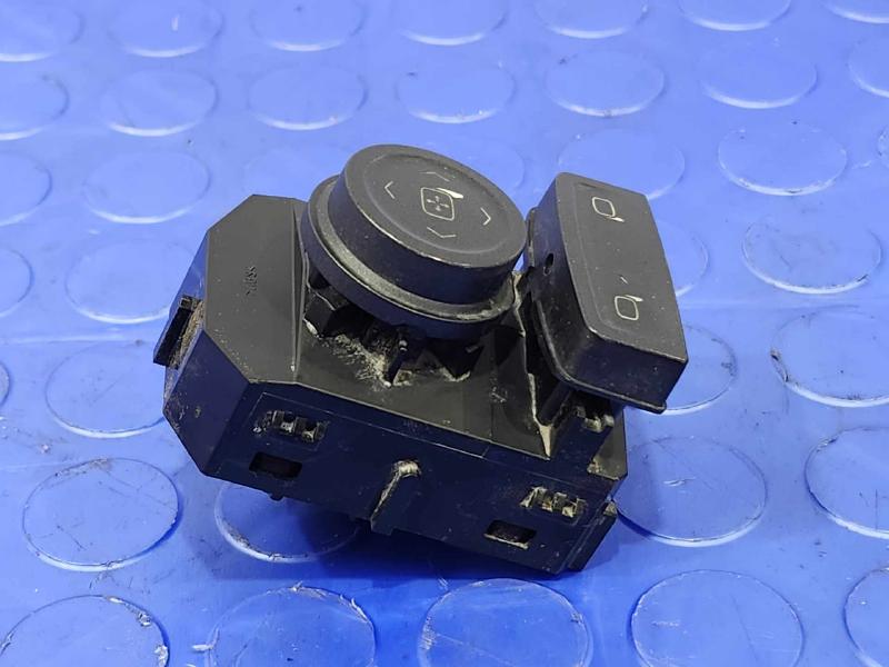 2014 Chevrolet Silverado 1500 Door Switch Front
