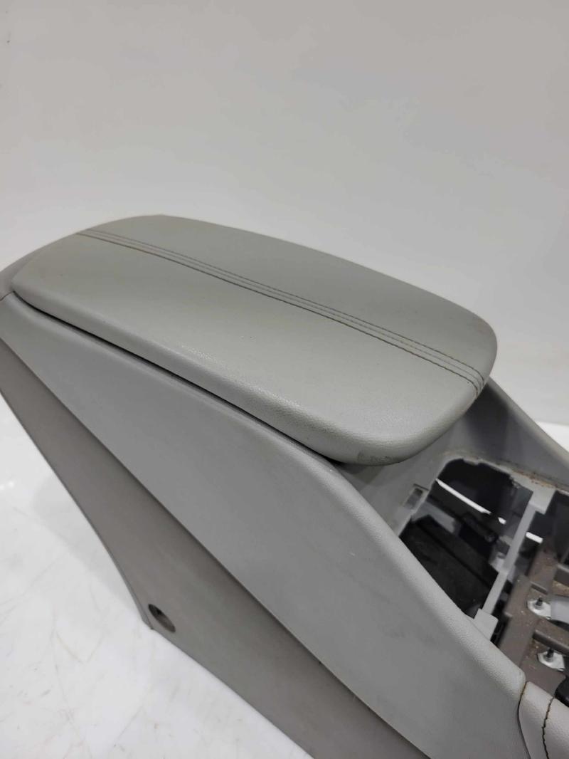 2017 Chevrolet Malibu Front Console