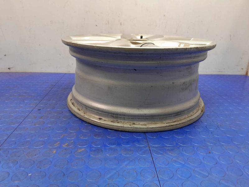 2011 Toyota Camry Wheel