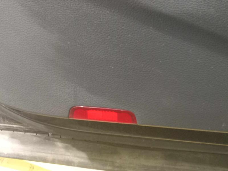 2009 Volkswagen Tiguan Front Door Trim Panel