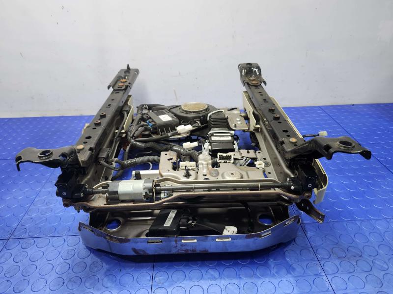 2014 Infiniti QX60 Seat Track