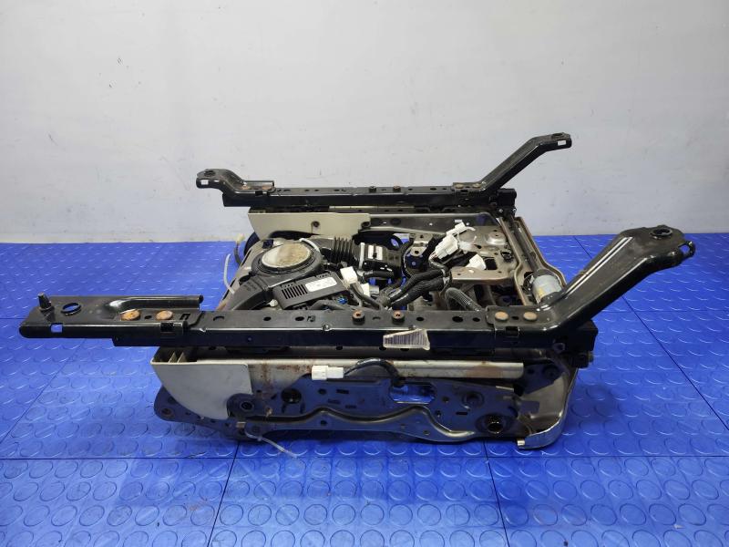 2014 Infiniti QX60 Seat Track