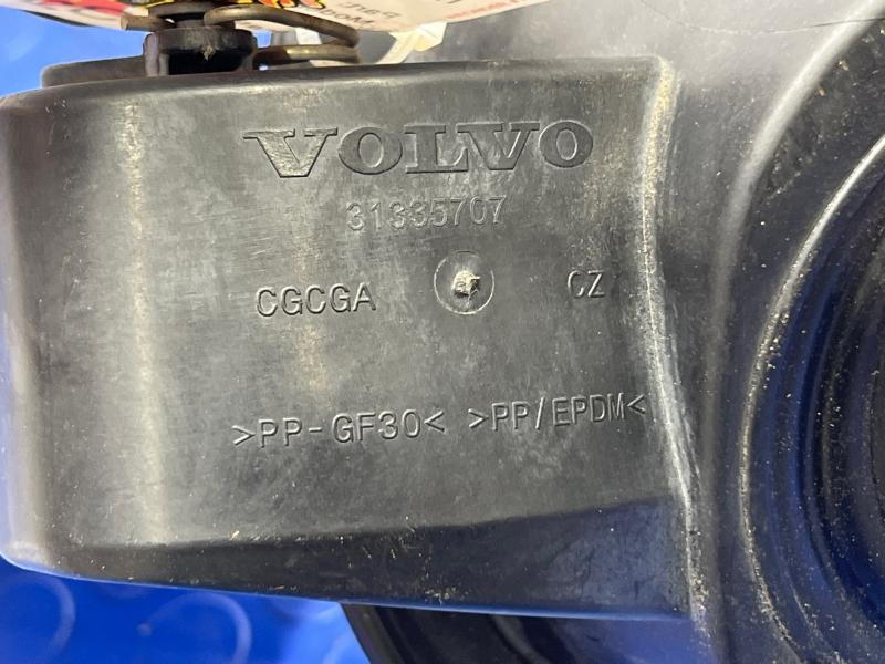 2012 Volvo XC60 Fuel Tank Door