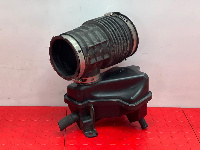2011-2024 Infiniti QX56 QX80 Engine Air Intake Hose Duct Pipe OEM 16576-1LA0A